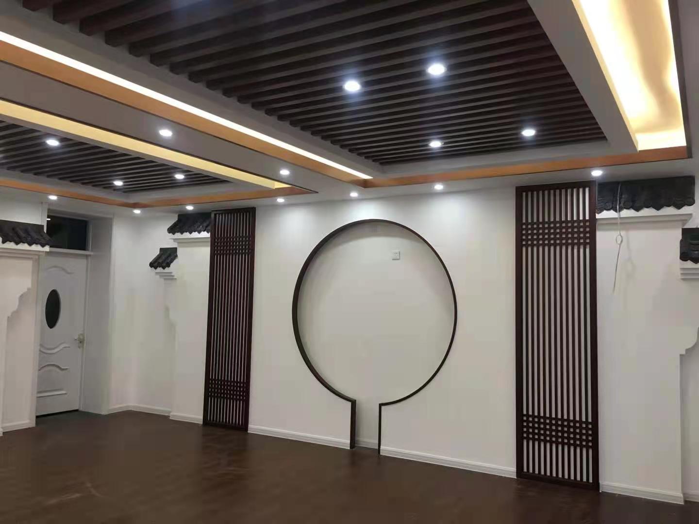 北京世紀(jì)創(chuàng)展輕奢門(mén)